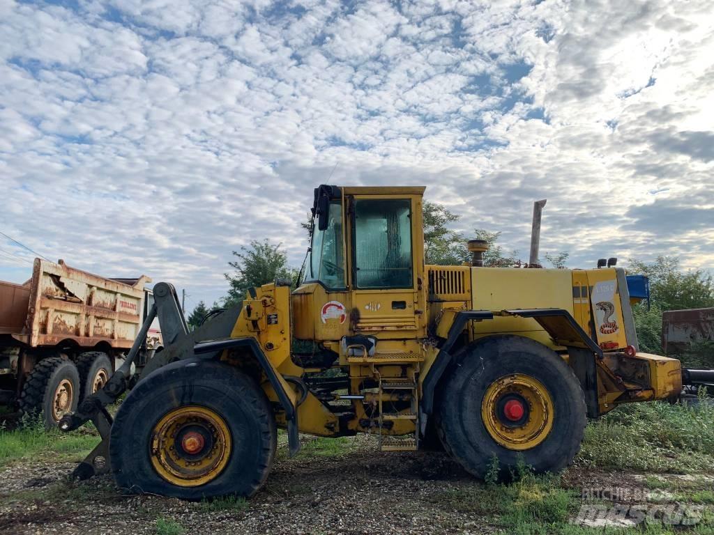 Volvo L 120 C Pale gommate