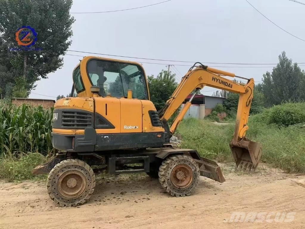Hyundai 60 W Escavatori gommati