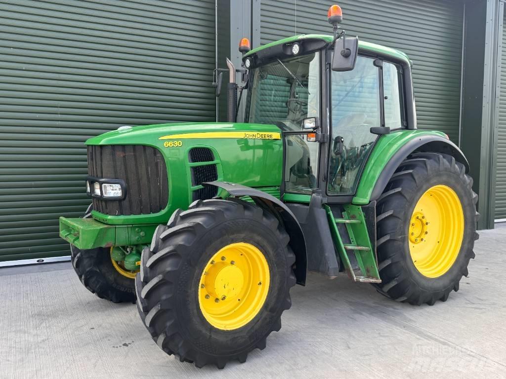 John Deere 6630 Trattori
