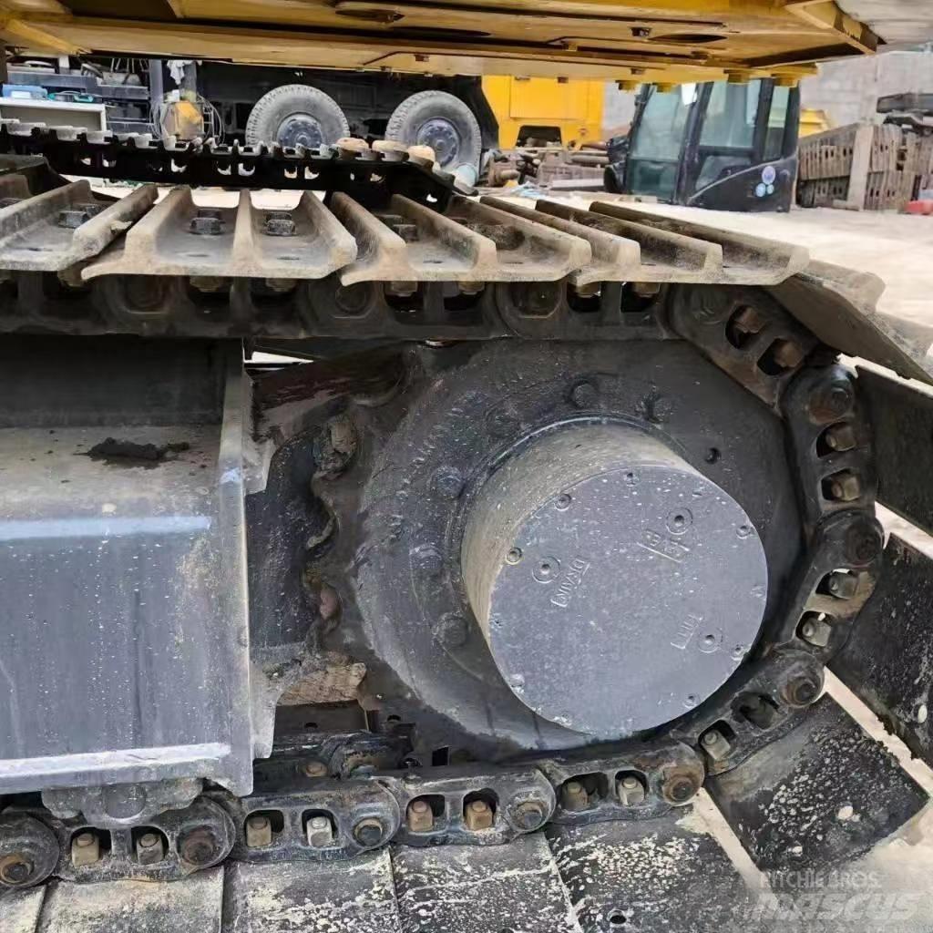 Komatsu PC 60 Escavatori cingolati