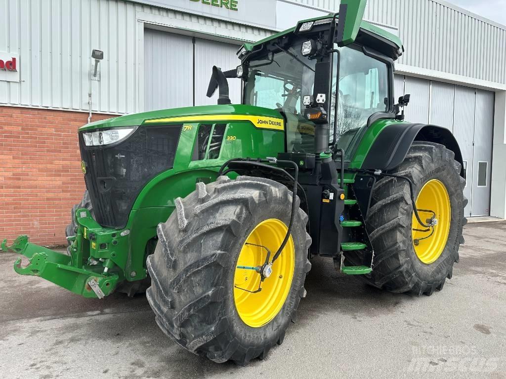 John Deere 7R 330 Trattori