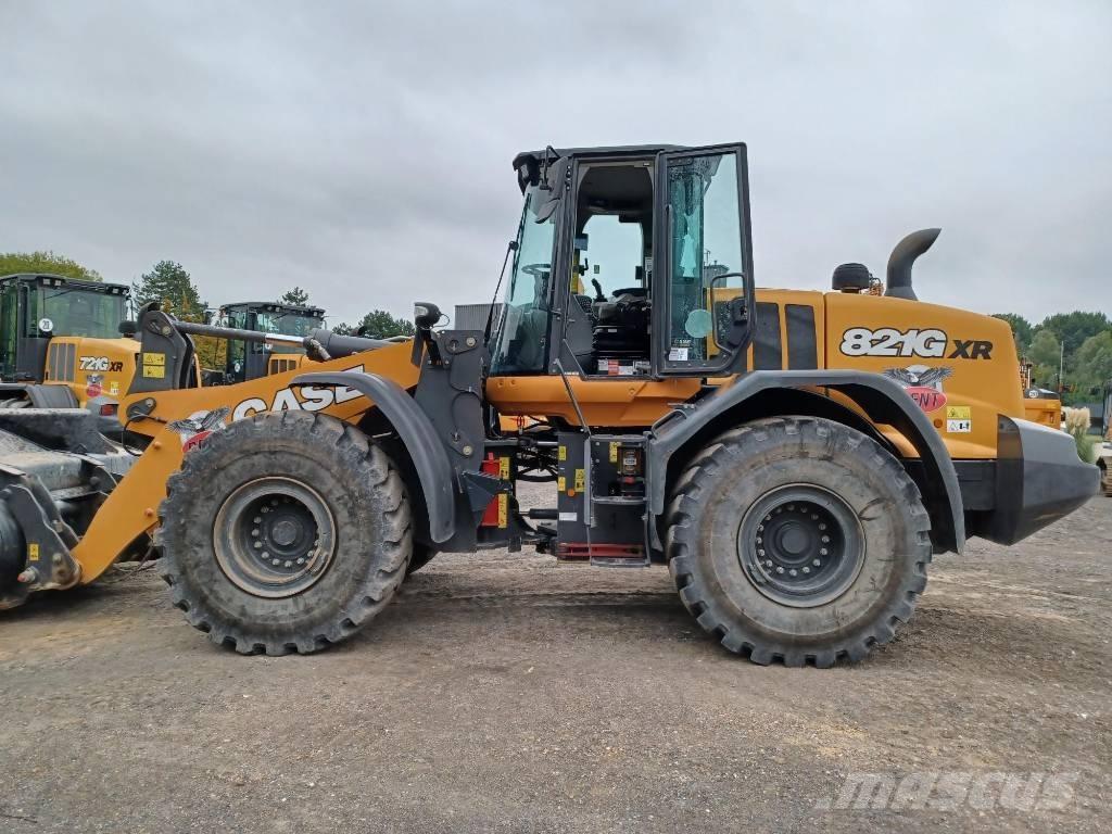 CASE 821G XR Pale gommate