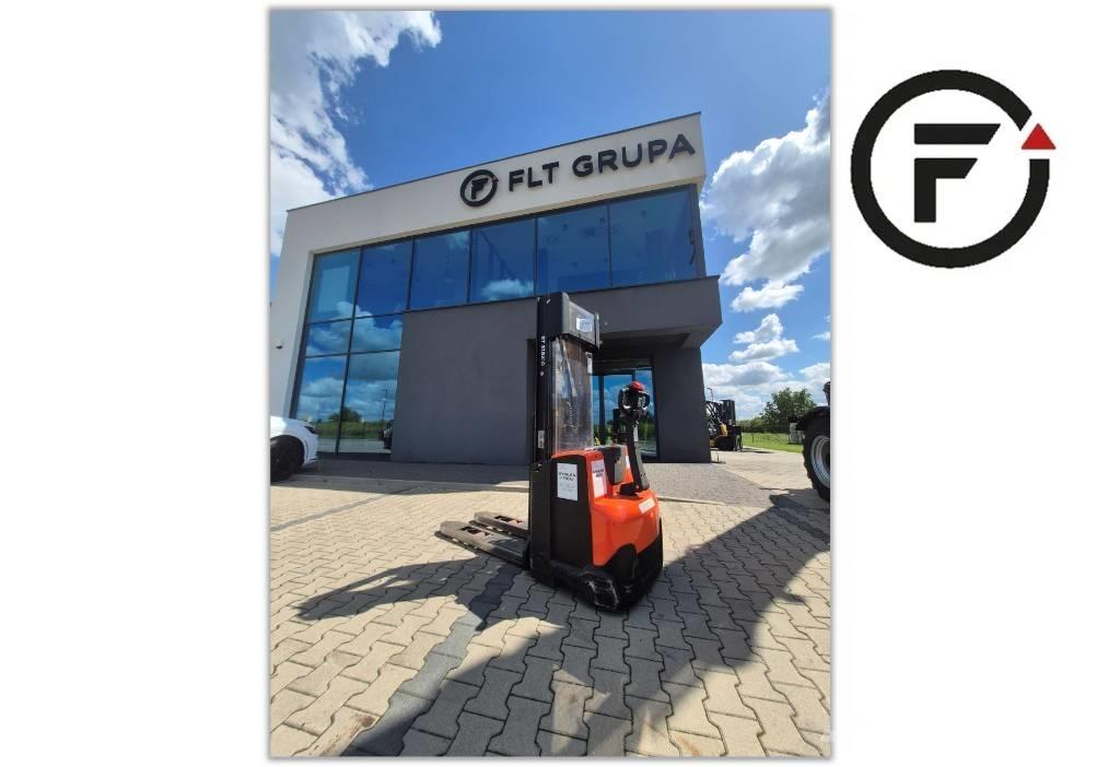 Toyota SWE140 Transpallet uomo a terra