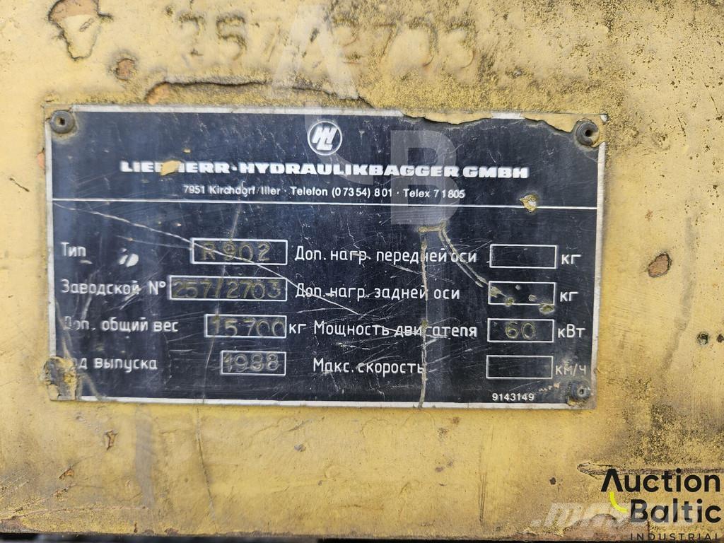 Liebherr R 902 Escavatori cingolati