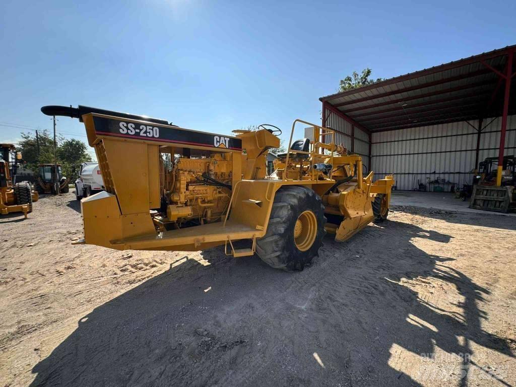 CAT SS 250 Finitrici