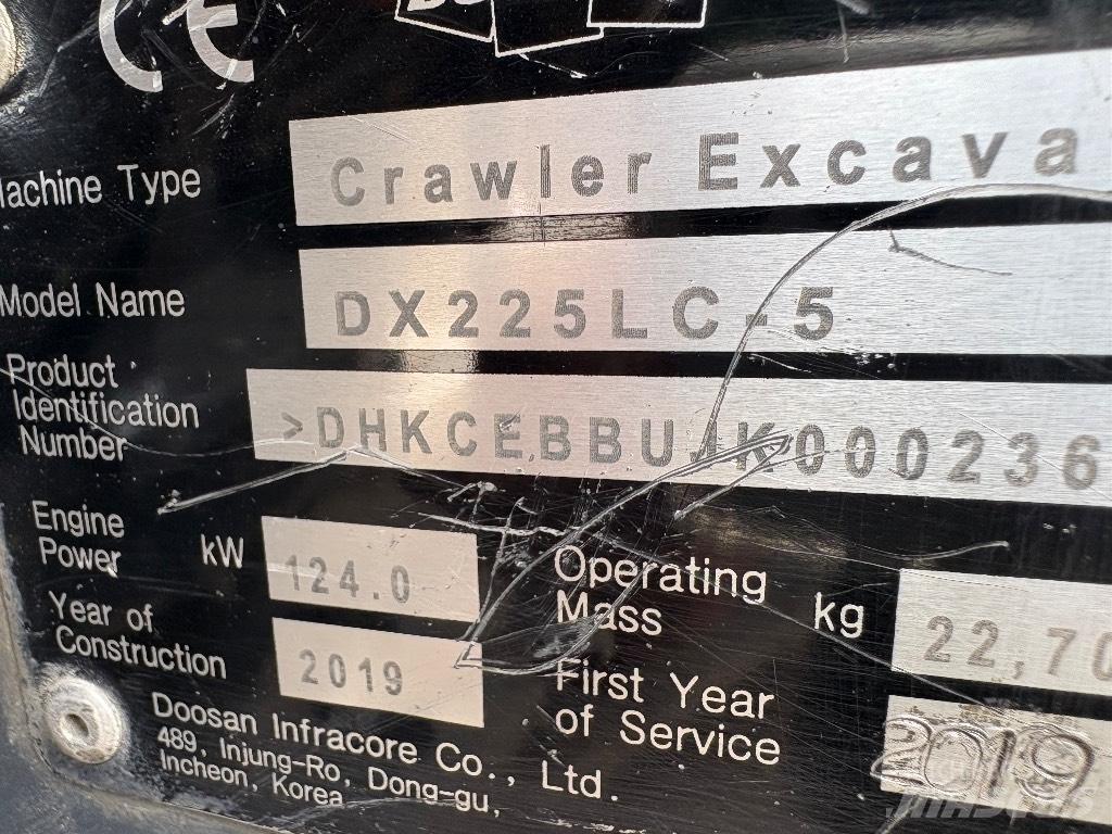 Doosan DX 225 LC-5 Escavatori cingolati