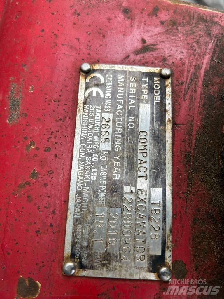 Takeuchi TB 228 Miniescavatori