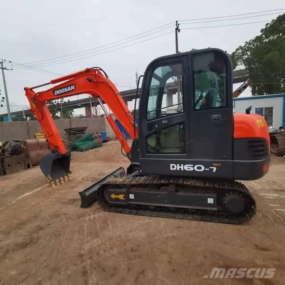 Doosan DH60-7 Miniescavatori