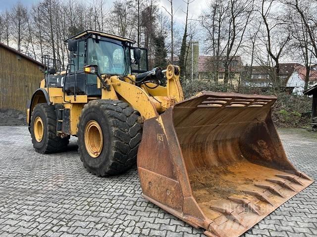 CAT 966 K Pale gommate