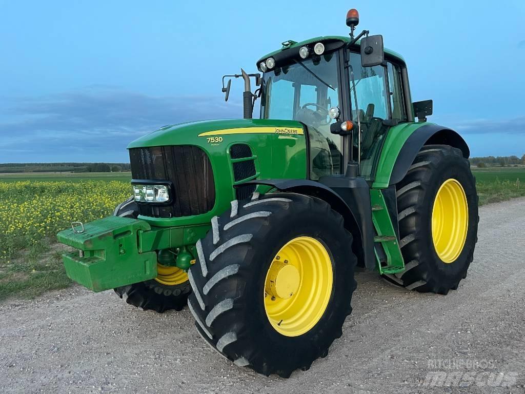 John Deere 7530 Trattori