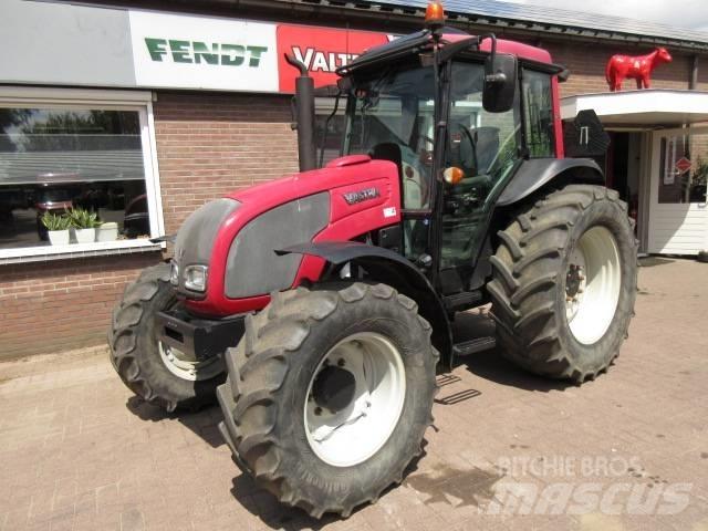 Valtra A93 HITECH Trattori