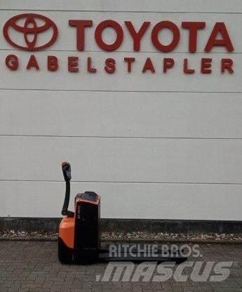 Toyota LWE 200 Transpallet manuale