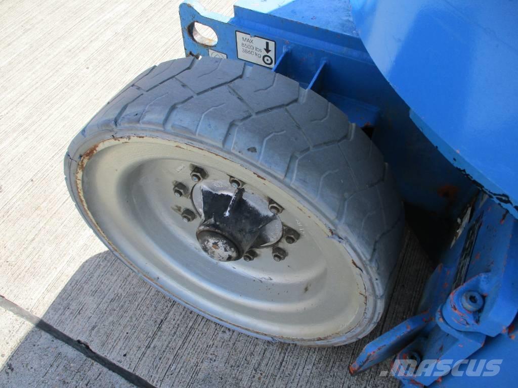 JLG E 300 AJP (180) Piattaforme a braccio telescopico