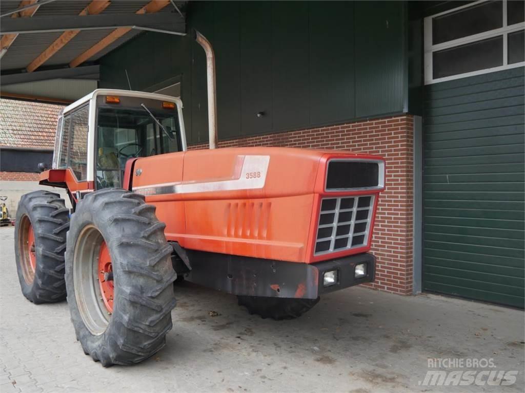 Case IH IHC 3588 Trattori