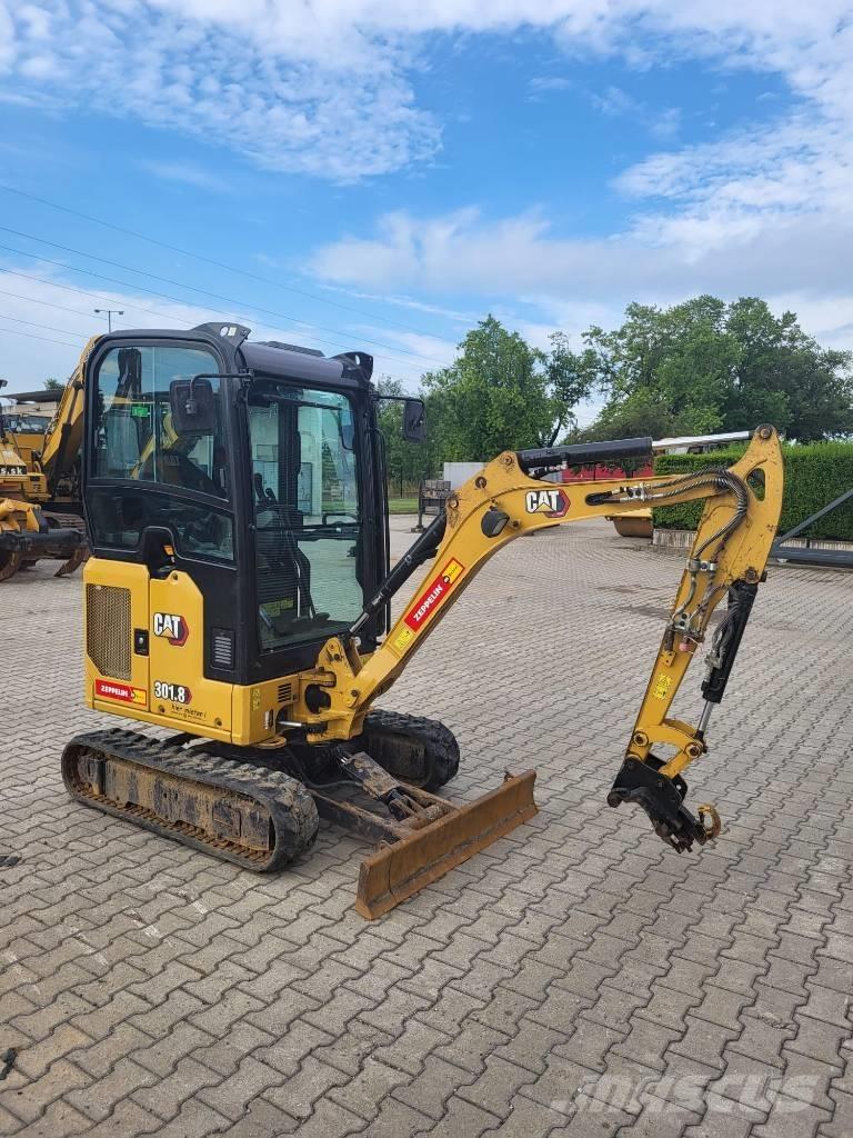 CAT 301.8 NG Miniescavatori