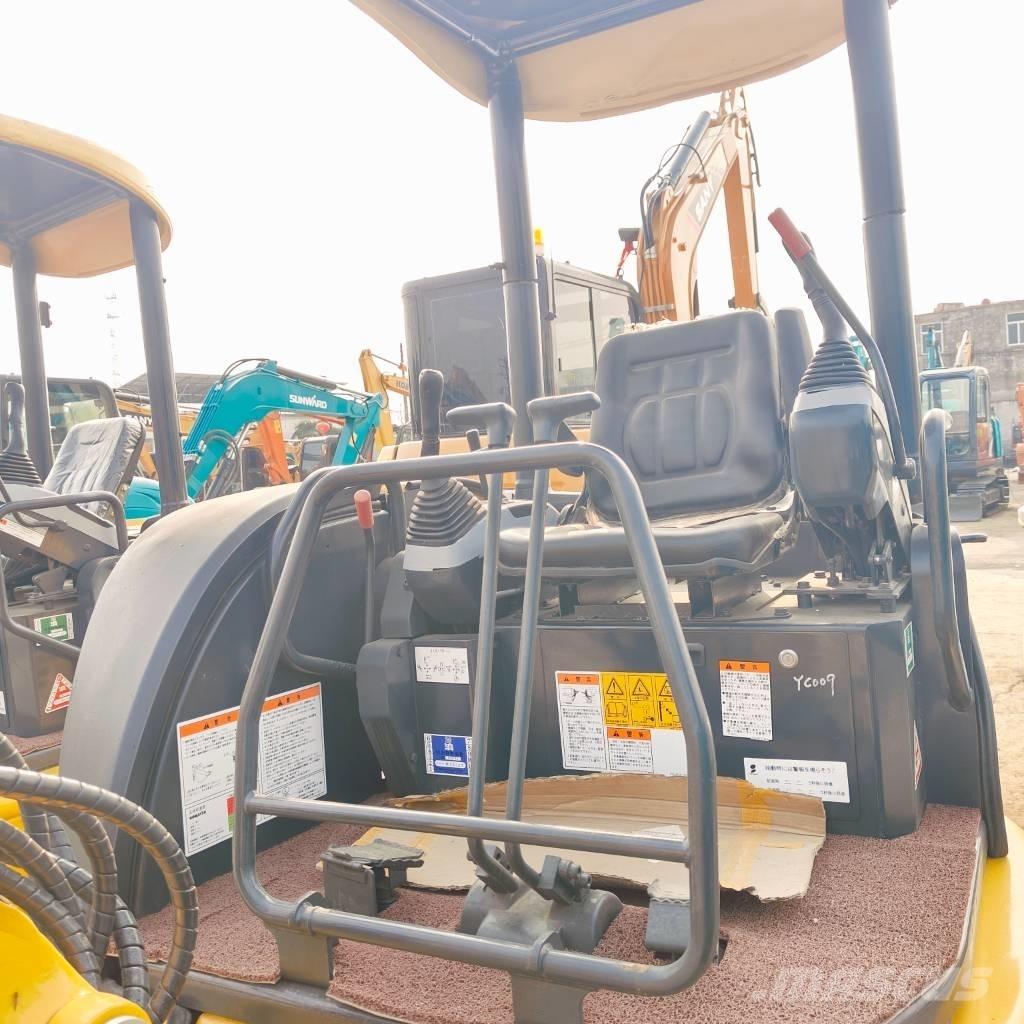 Komatsu PC30MR Miniescavatori
