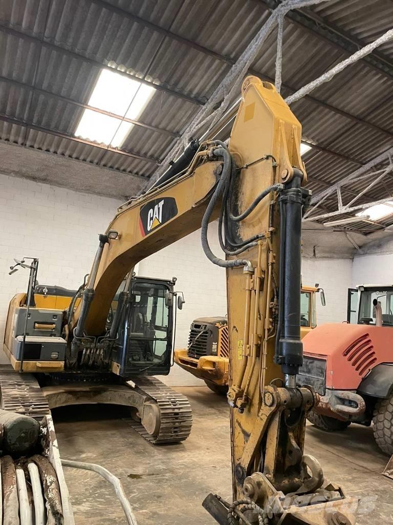 CAT 320 E Escavatori cingolati