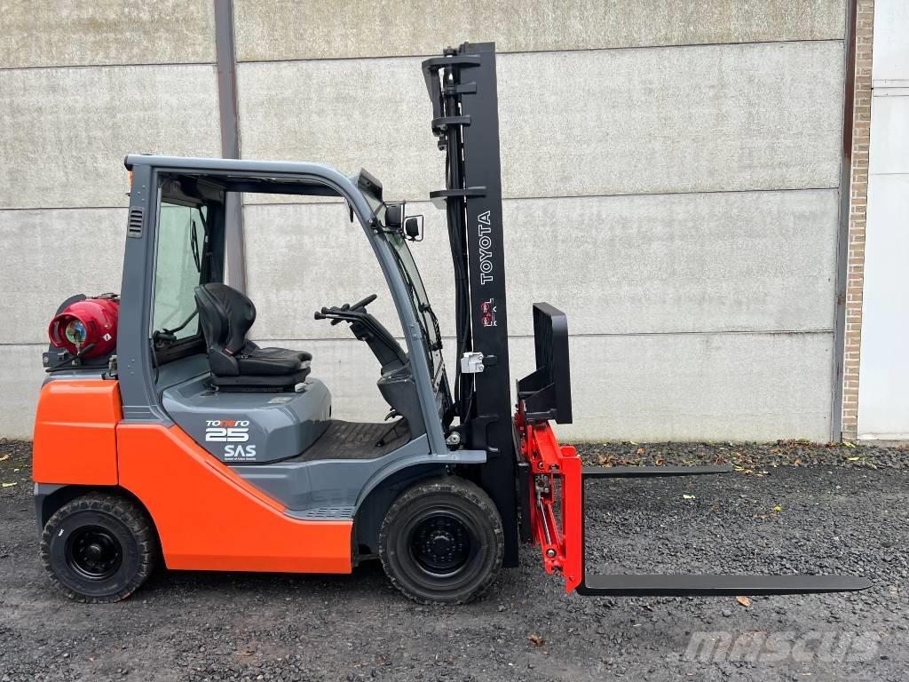 Toyota 02-8FGF25 Carrelli elevatori GPL