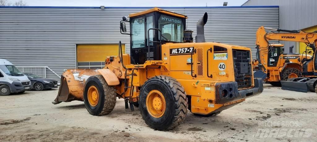 Hyundai HL 757-7 Pale gommate