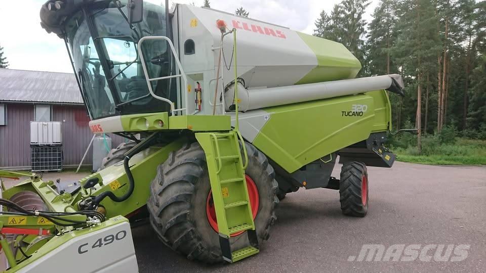 CLAAS Tucano 320 Mietitrebbiatrici