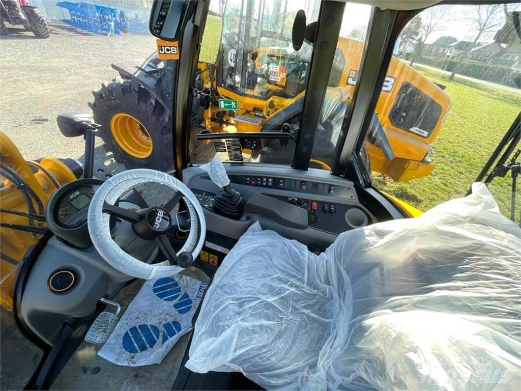 JCB 409 Pale gommate