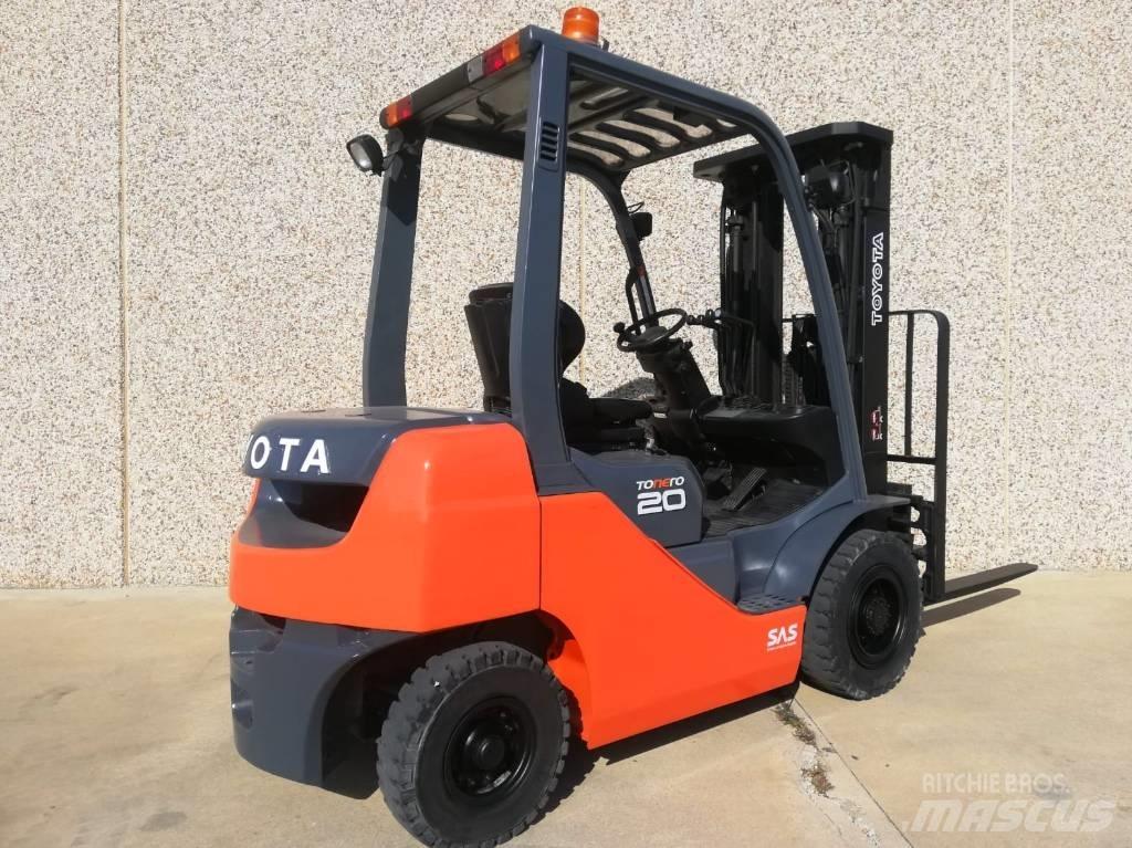 Toyota 02-8 FG F 20 Carrelli elevatori GPL