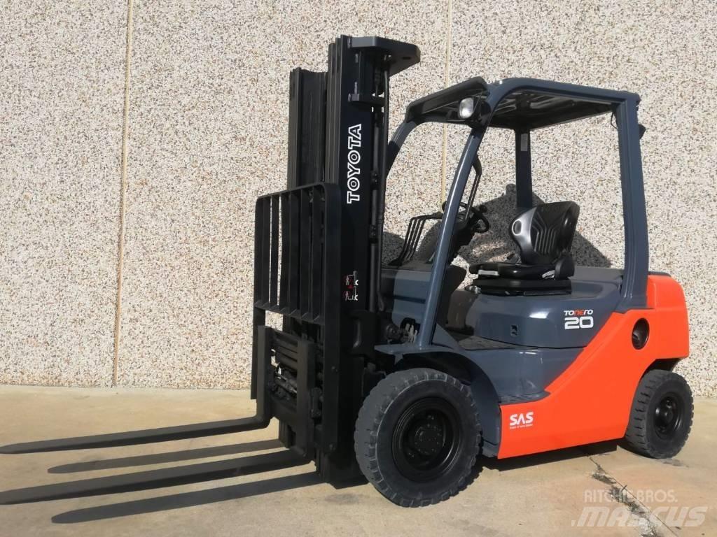 Toyota 02-8 FG F 20 Carrelli elevatori GPL