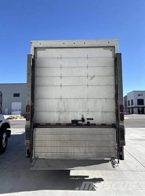 Freightliner M2 Camion cassonati