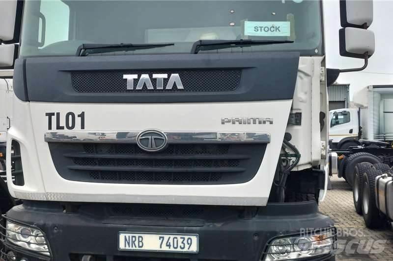 Tata PRIMA 3338K Camion altro