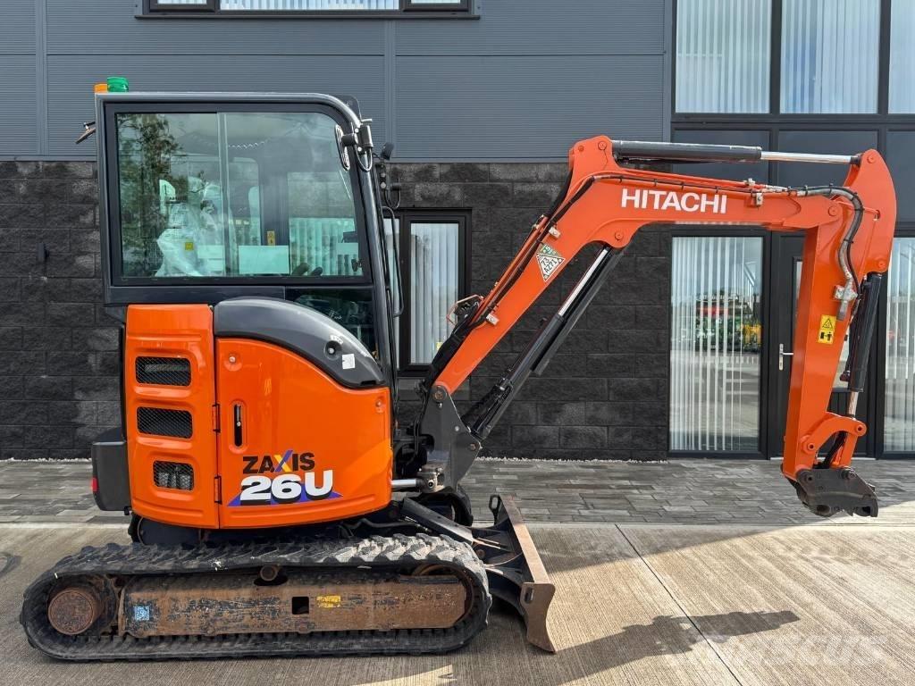 Hitachi ZX 26 U-6 Miniescavatori