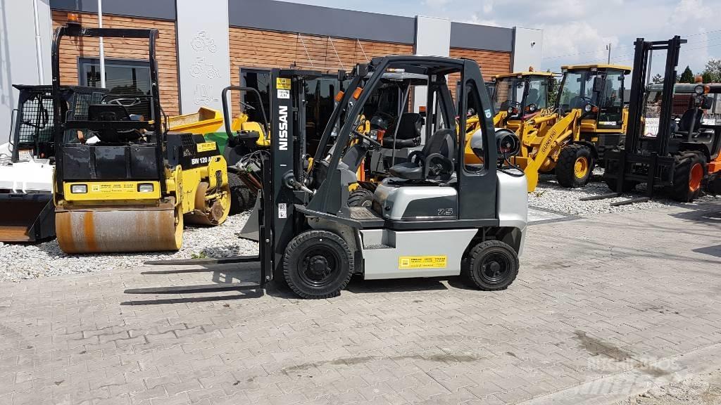 Nissan U1D2A25LQ Carrelli elevatori GPL