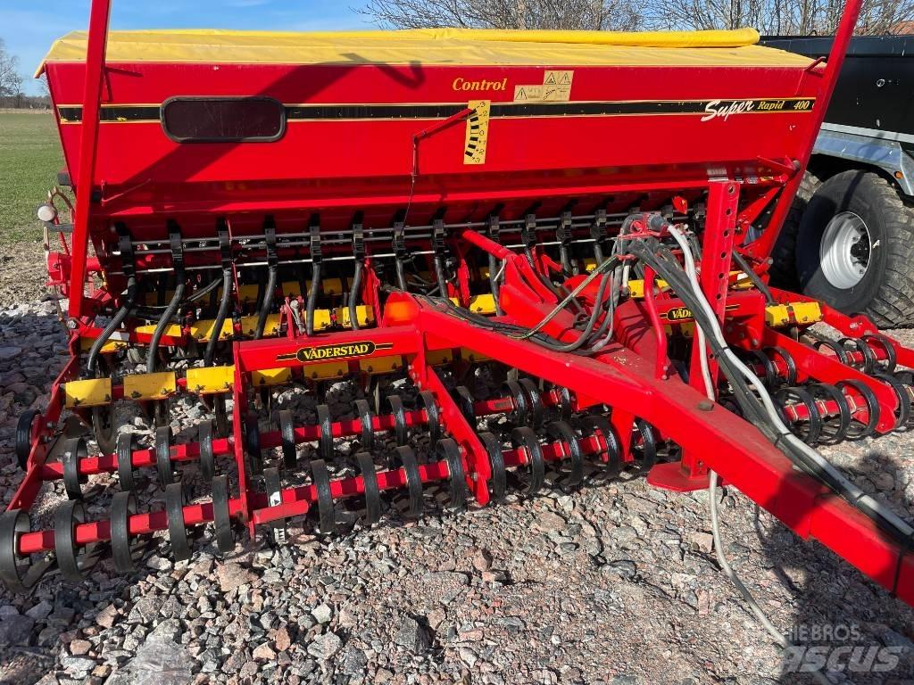 Väderstad Rapid400C Perforatrici