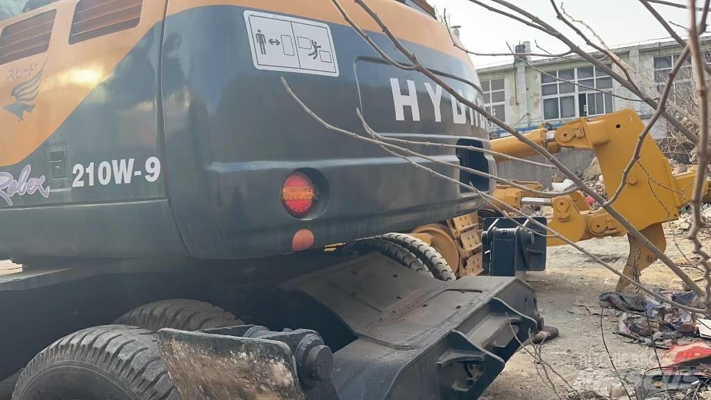 Hyundai DH210W-9 Escavatori gommati
