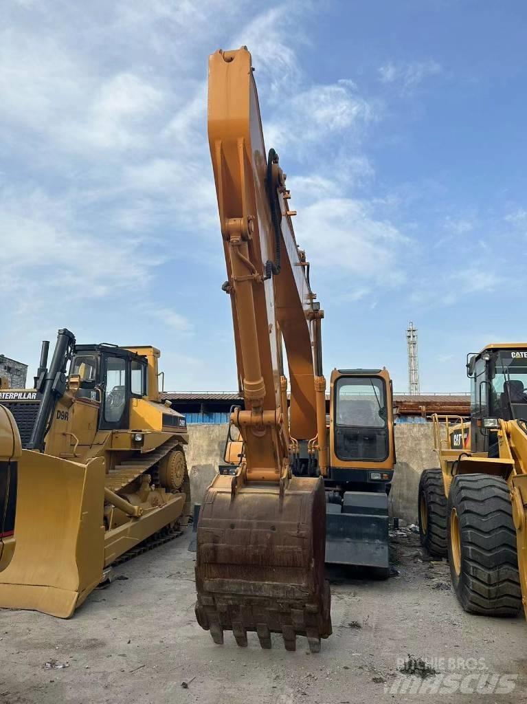 Hyundai DH210W-9 Escavatori gommati