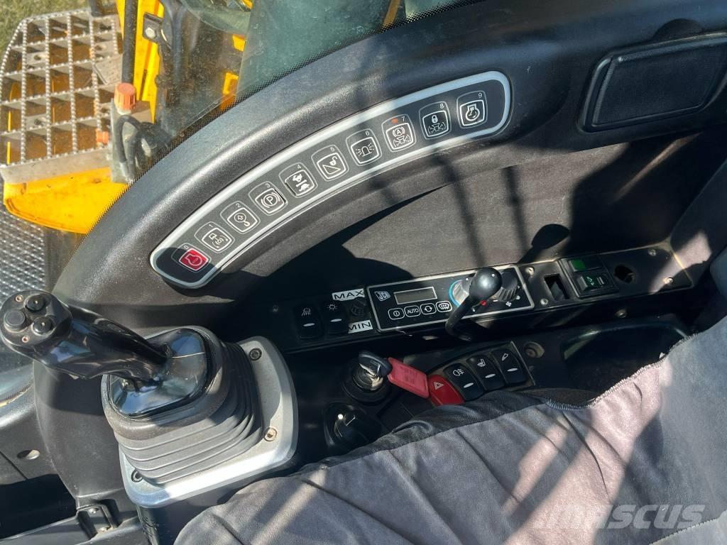 JCB JS 145 W Escavatori gommati