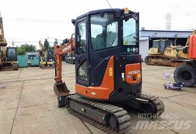 Hitachi 30 Miniescavatori