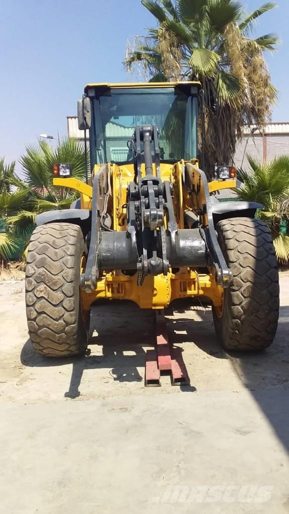 Volvo L90F Pale gommate