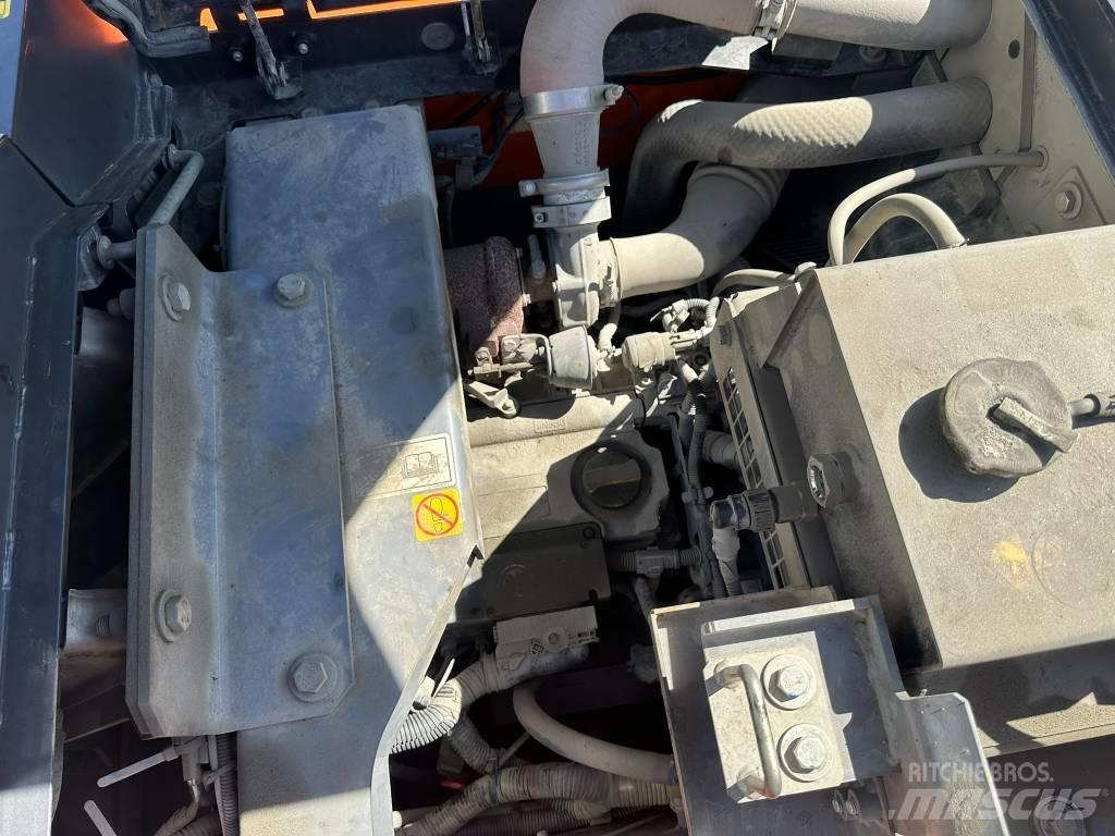 Hitachi ZX 140 W-6 Escavatori gommati