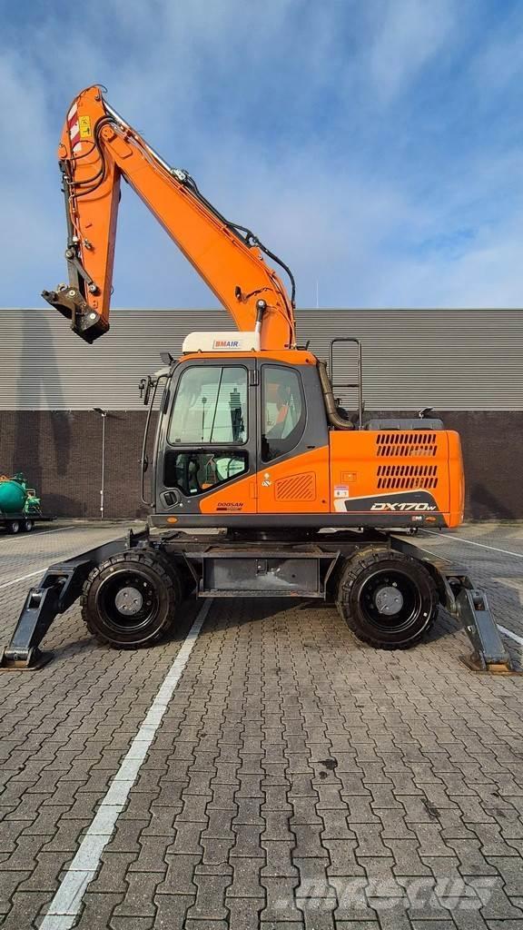 Doosan DX 170W-5 Escavatori gommati