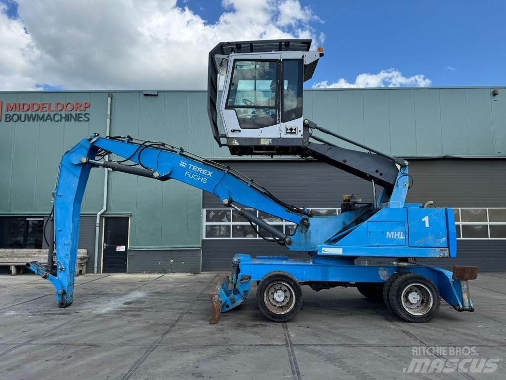 Fuchs MHL 320 Movimentazione rifiuti