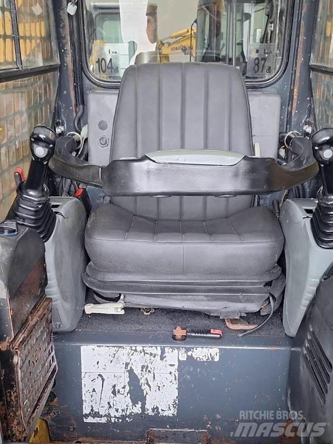 Komatsu CK35 Mini pale