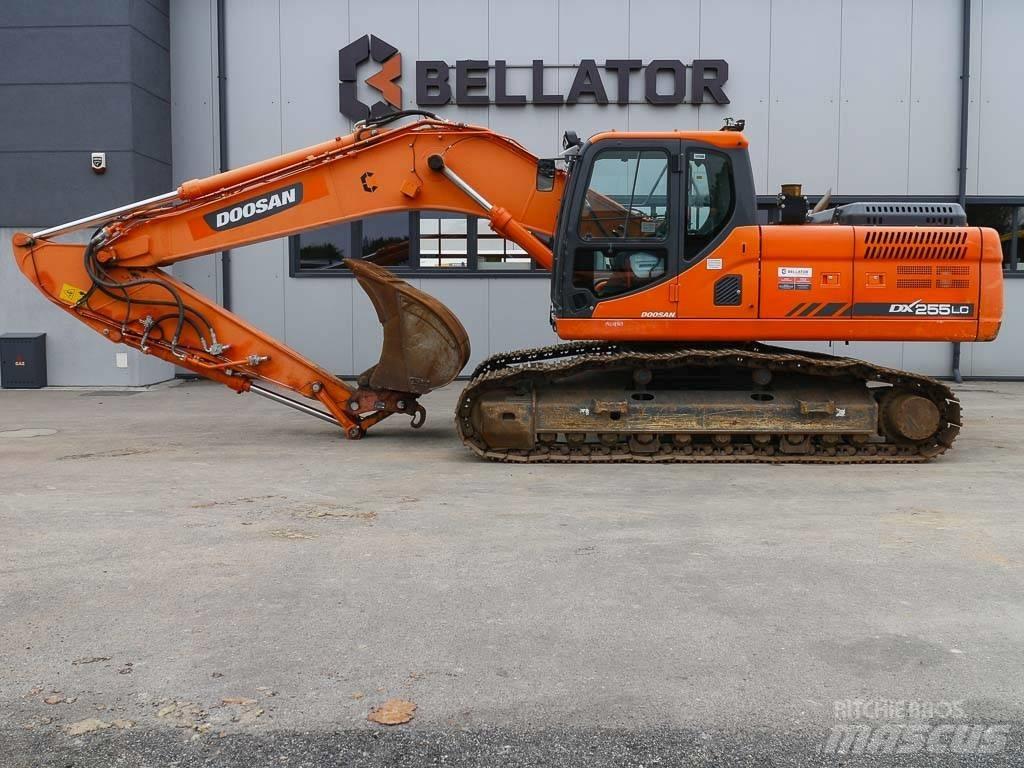 Doosan DX 255 LC-3 Escavatori cingolati