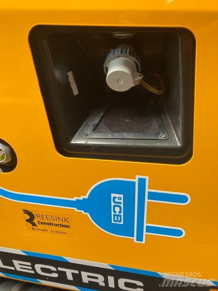 JCB 19 C-IE Miniescavatori