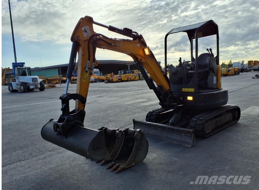 Bobcat E 26 Miniescavatori