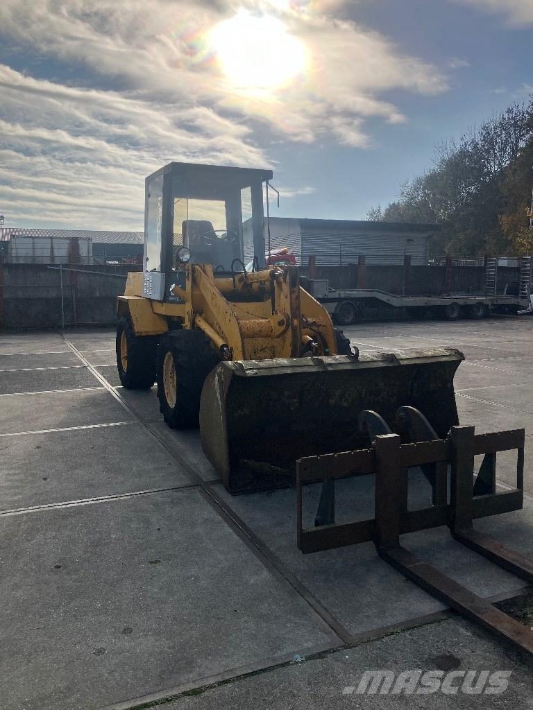 O&K L 6 shovel Pale gommate