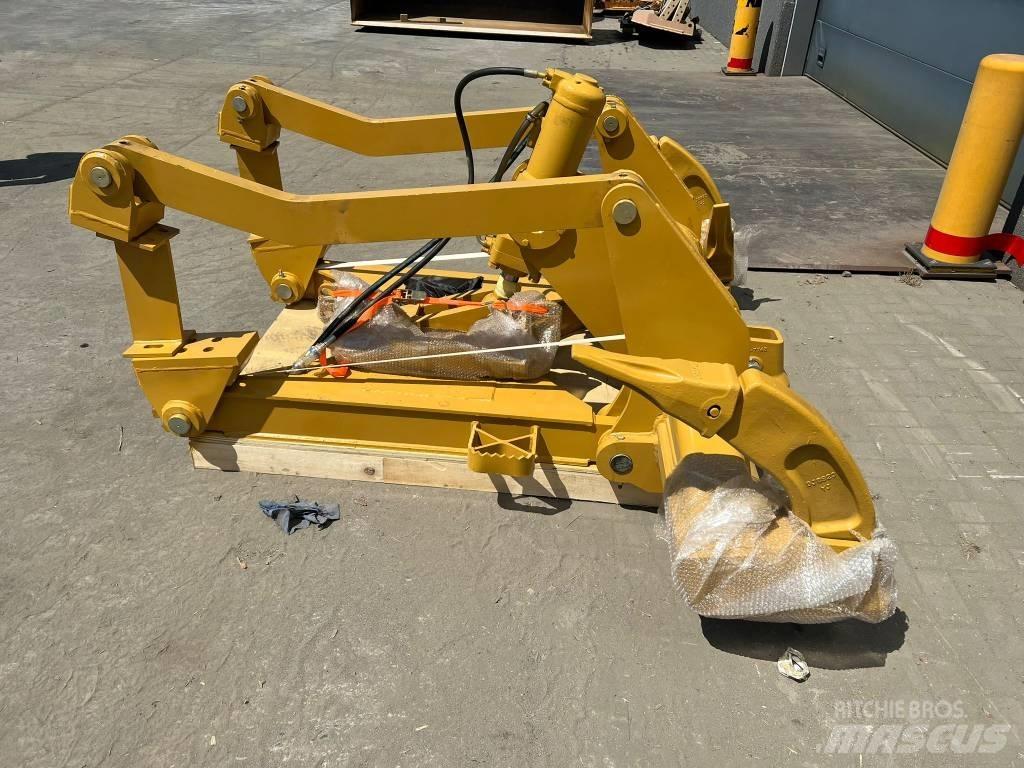 CAT D6T Ripper Scarificatori