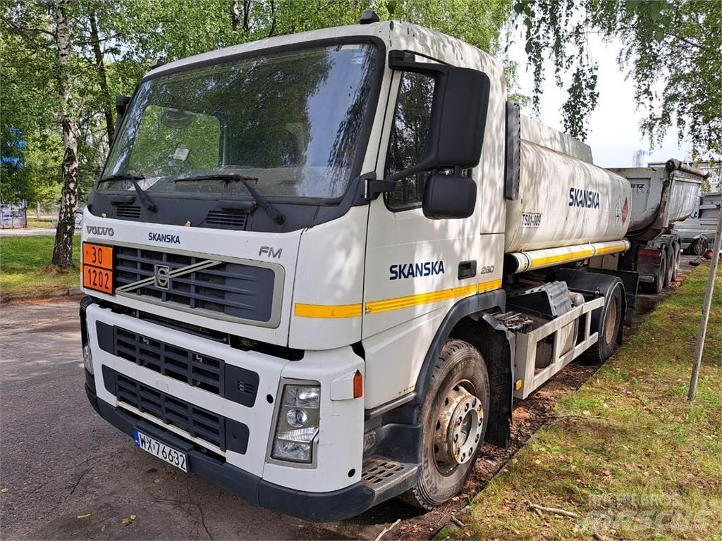 Volvo FM 260 Cisterna