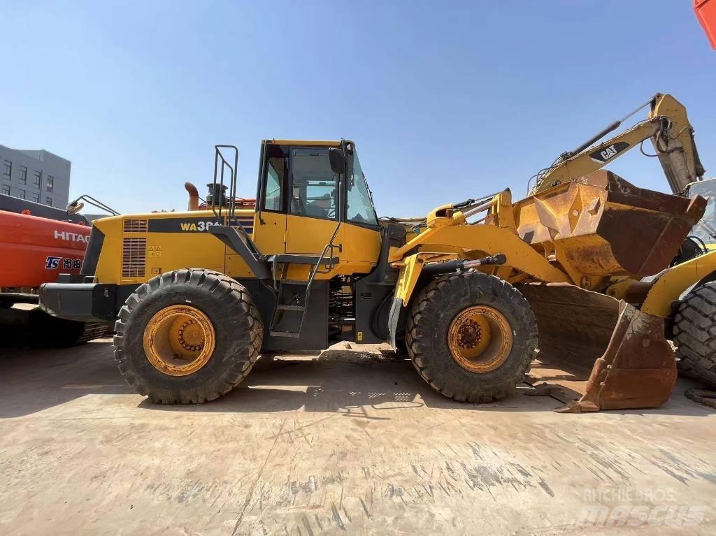 Komatsu WA 380 Pale gommate
