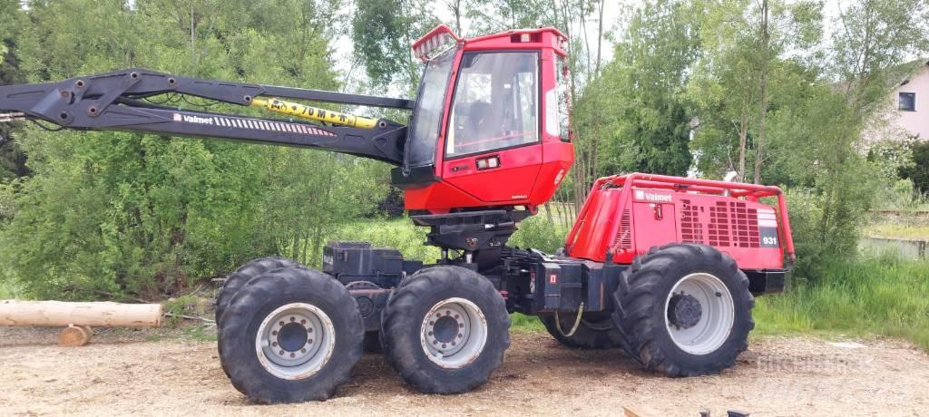 Komatsu 931 Abbattitrici, Disboscatrici