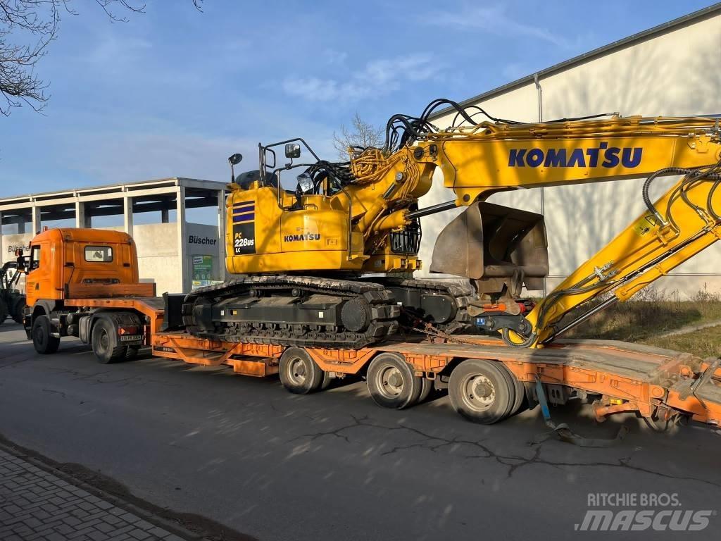 Komatsu PC228USLC-11 Escavatori cingolati
